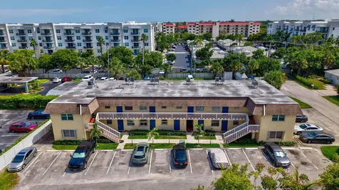1204 S Lake Drive E Lantana FL 33462