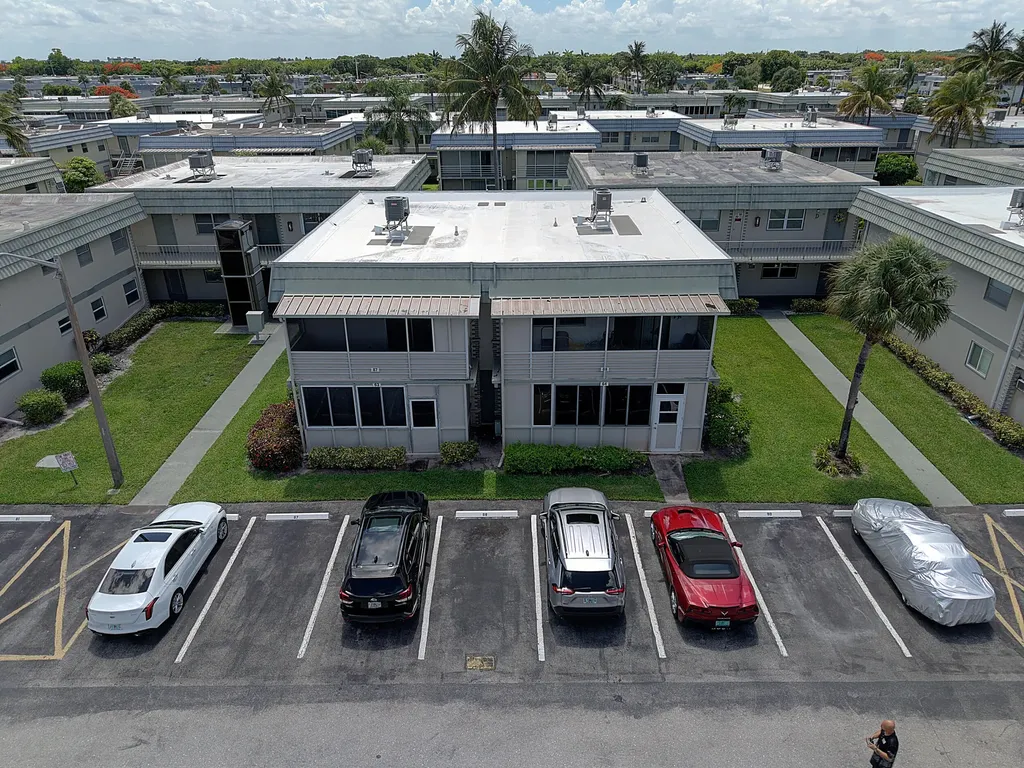 87 Brittany B Avenue Delray Beach FL 33446