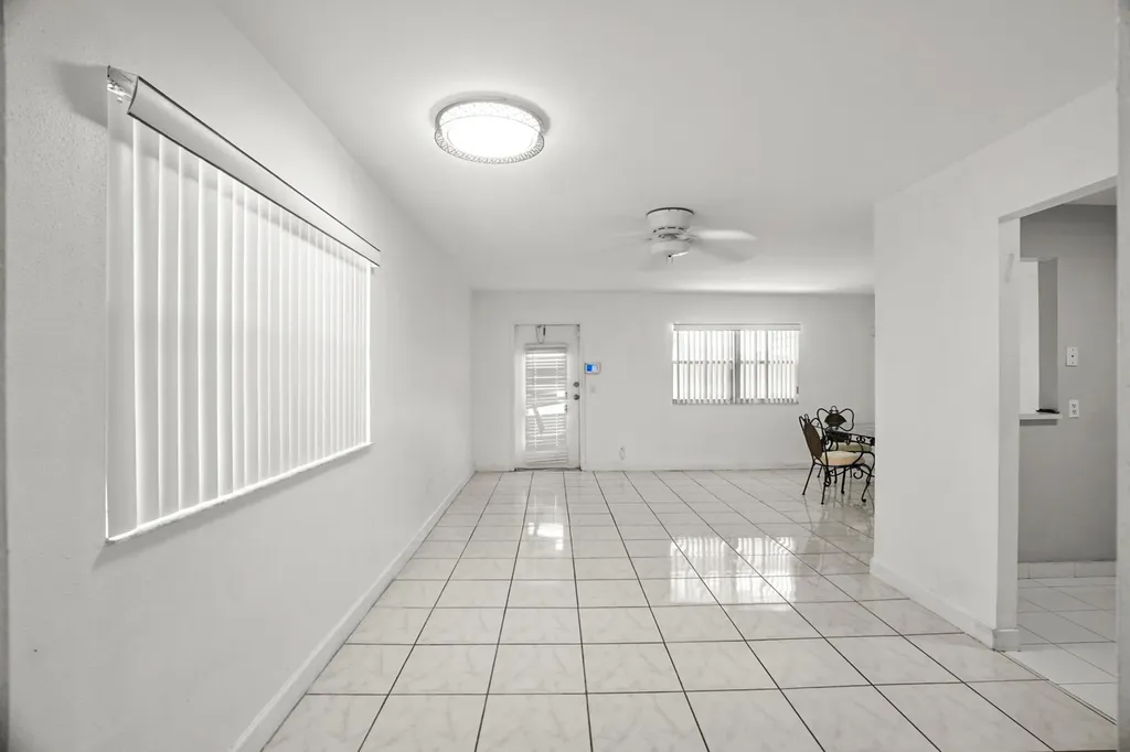 87 Brittany B Avenue Delray Beach FL 33446