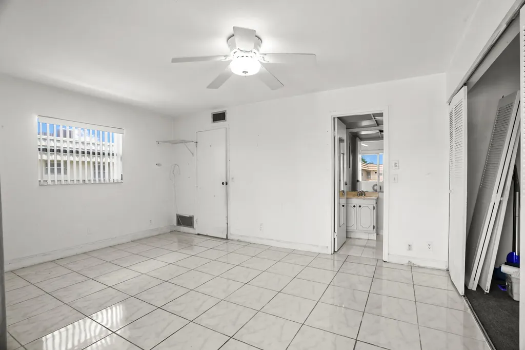 87 Brittany B Avenue Delray Beach FL 33446