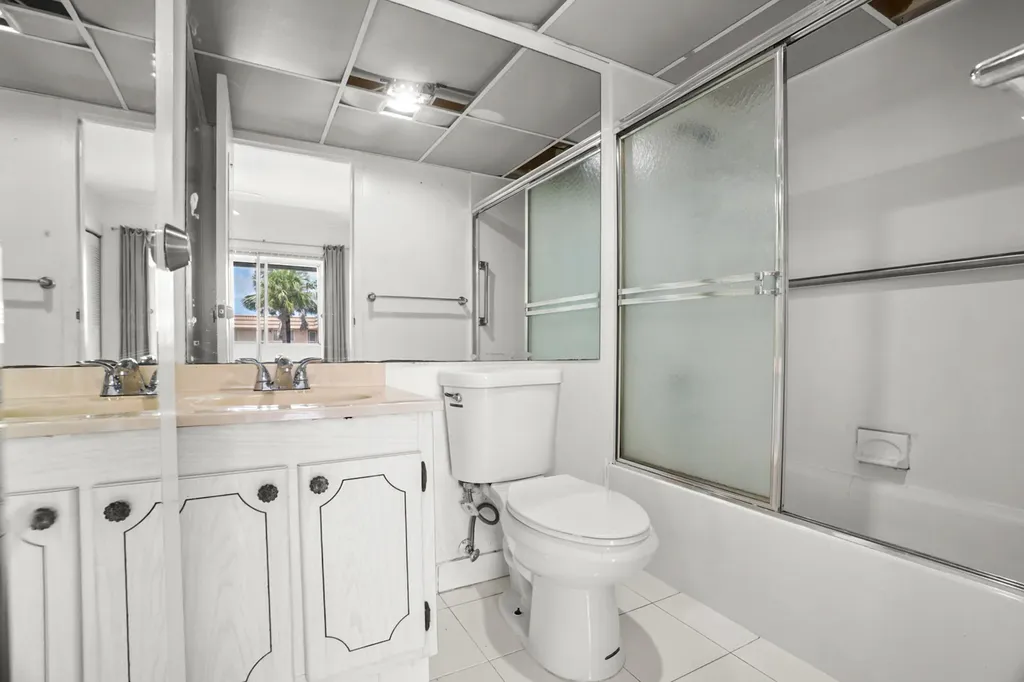 87 Brittany B Avenue Delray Beach FL 33446