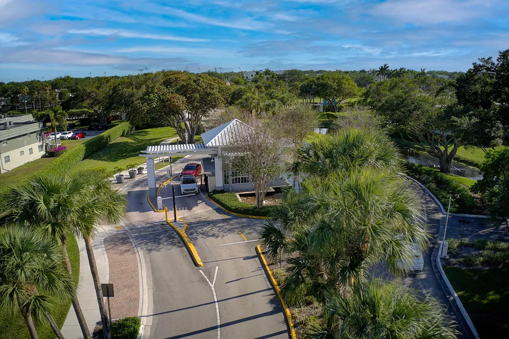 87 Brittany B Avenue Delray Beach FL 33446