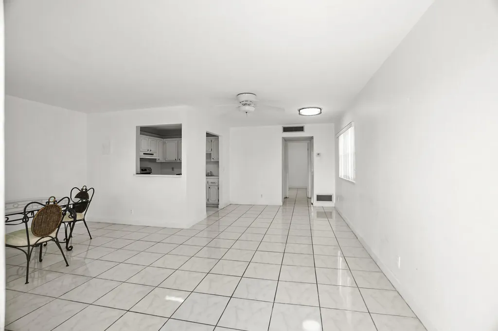 87 Brittany B Avenue Delray Beach FL 33446
