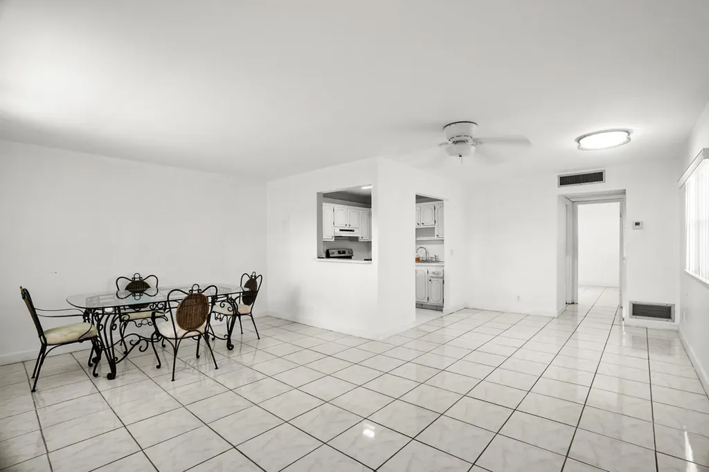 87 Brittany B Avenue Delray Beach FL 33446