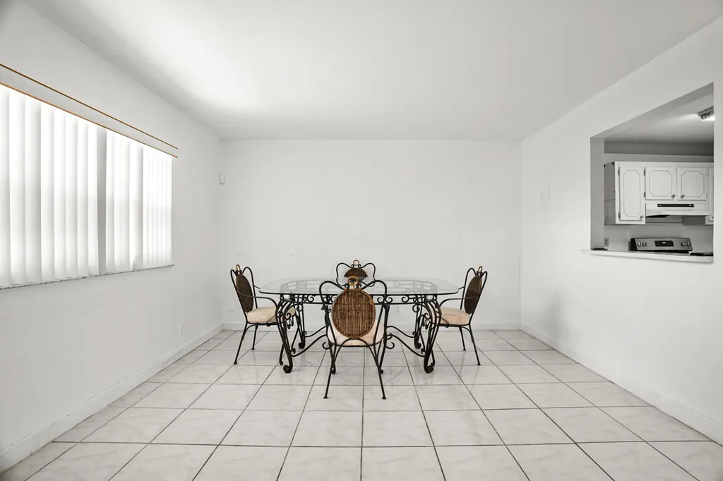 87 Brittany B Avenue Delray Beach FL 33446