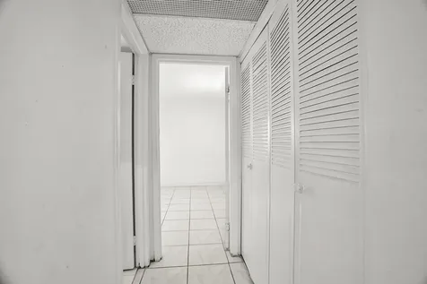 87 Brittany B Avenue Delray Beach FL 33446