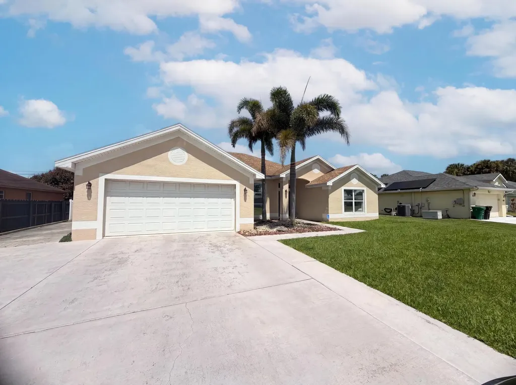 3642 SW Sterricker Street Port St Lucie FL 34953