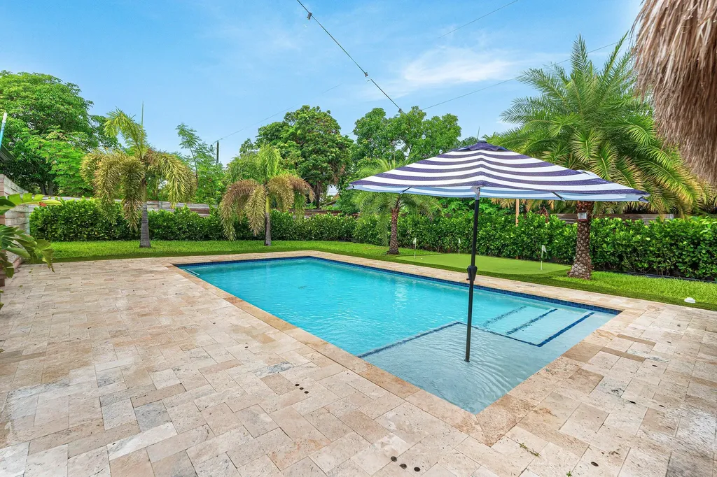 711 Laurel Drive Lake Park FL 33403