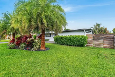 711 Laurel Drive Lake Park FL 33403