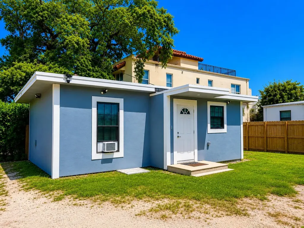 607 SW 10th Street Fort Lauderdale FL 33315