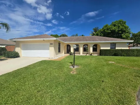 6504 Heather Way Lake Clarke Shores FL 33406