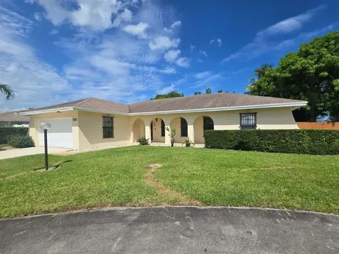 6504 Heather Way Lake Clarke Shores FL 33406