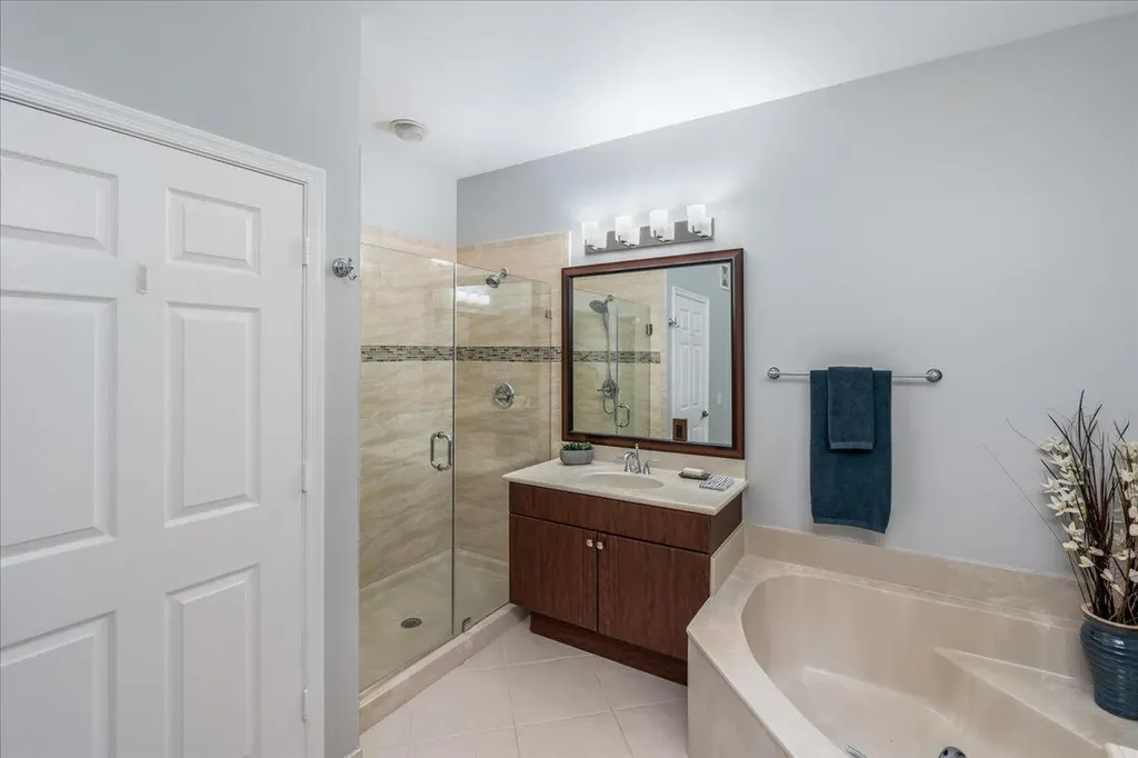 2802 Kinsington Circle Weston FL 33332