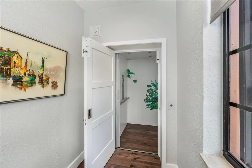 2802 Kinsington Circle Weston FL 33332