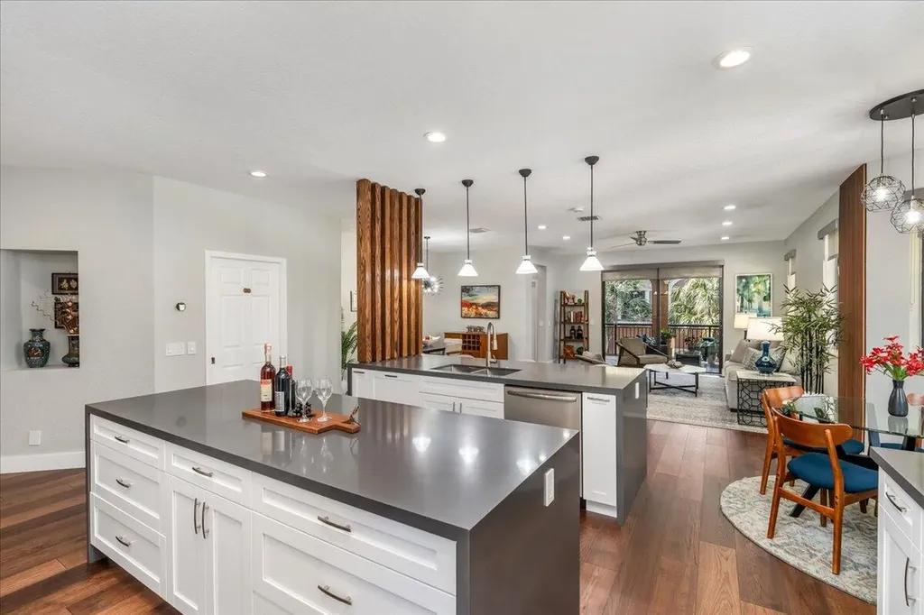 2802 Kinsington Circle Weston FL 33332