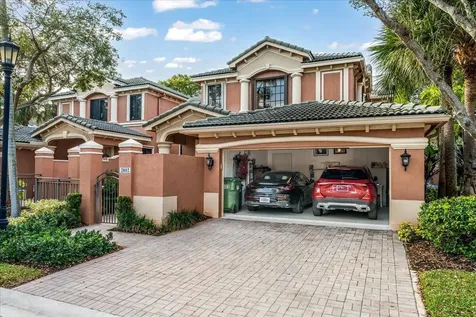 2802 Kinsington Circle Weston FL 33332
