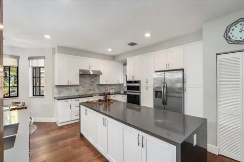 2802 Kinsington Circle Weston FL 33332