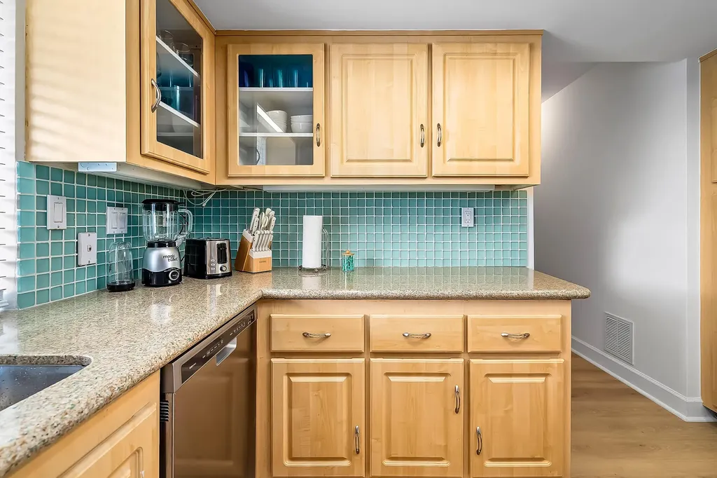 1250 SE 10th Street Deerfield Beach FL 33441