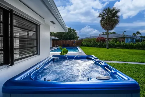 1250 SE 10th Street Deerfield Beach FL 33441