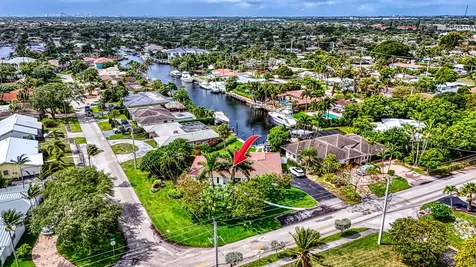 1250 SE 10th Street Deerfield Beach FL 33441