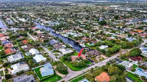 1250 SE 10th Street Deerfield Beach FL 33441