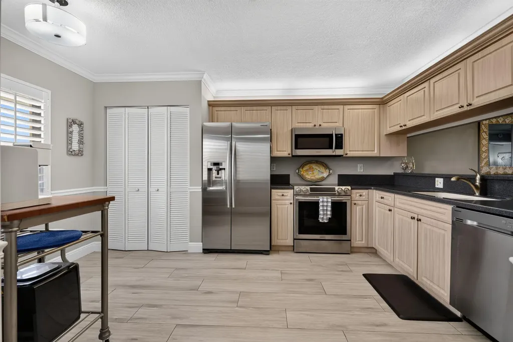 275 Palm Avenue Jupiter FL 33477