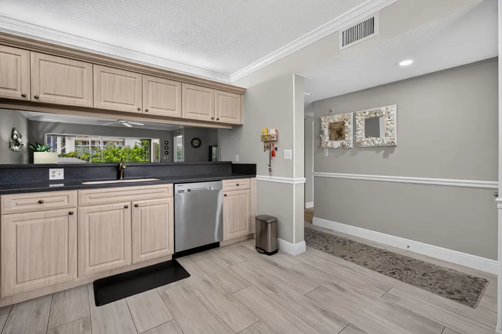 275 Palm Avenue Jupiter FL 33477