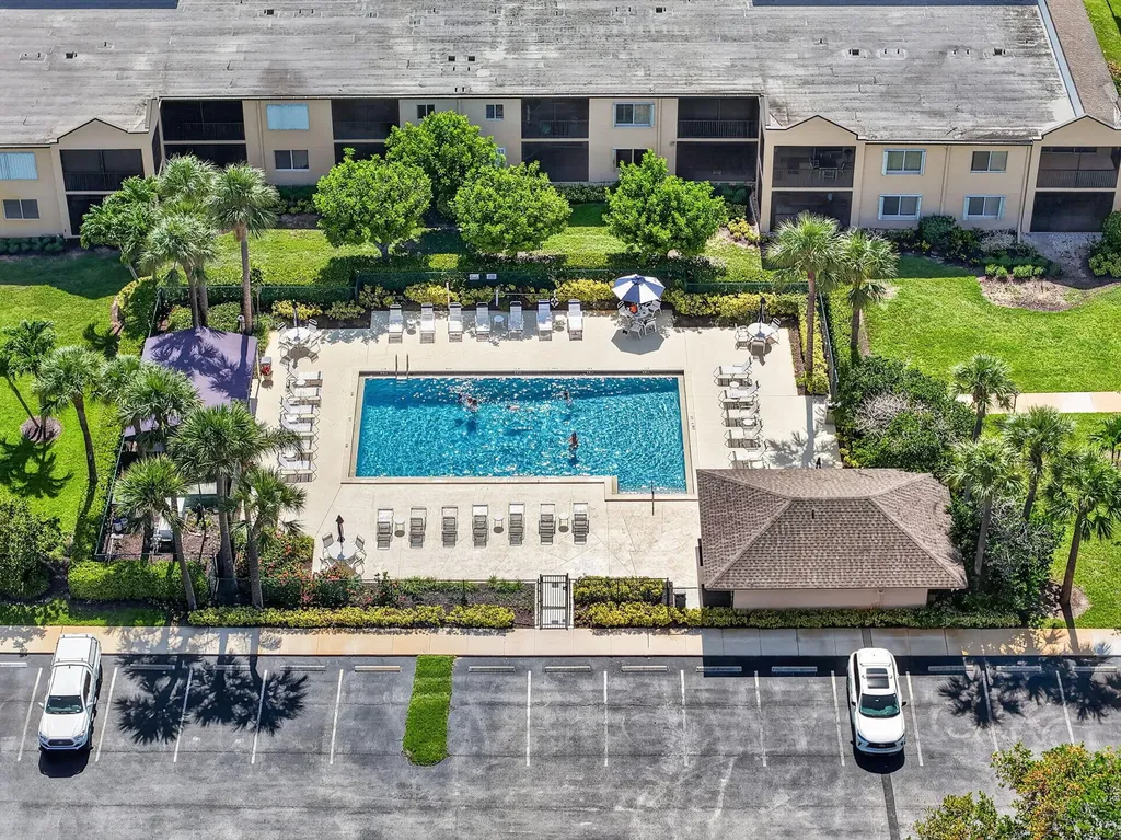 275 Palm Avenue Jupiter FL 33477