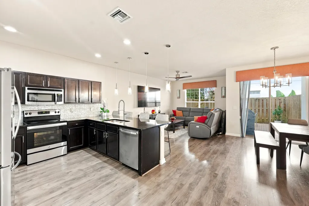 4310 Chalmers Lane West Palm Beach FL 33417
