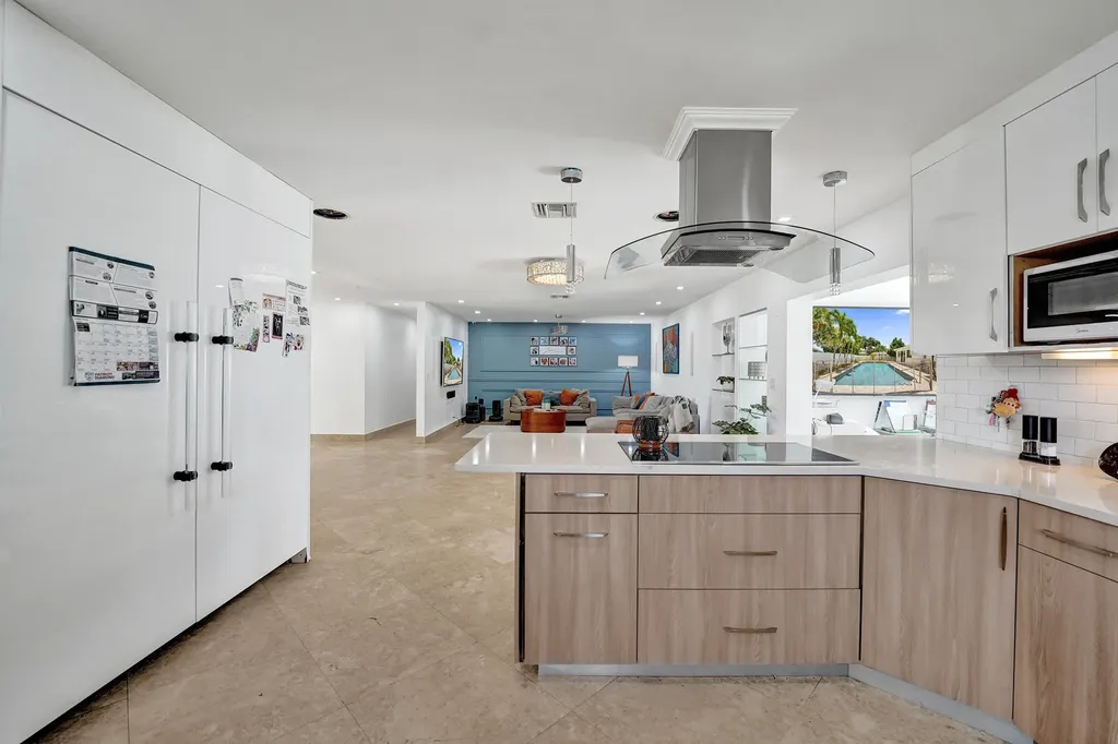 4701 N 36th Court Hollywood FL 33021
