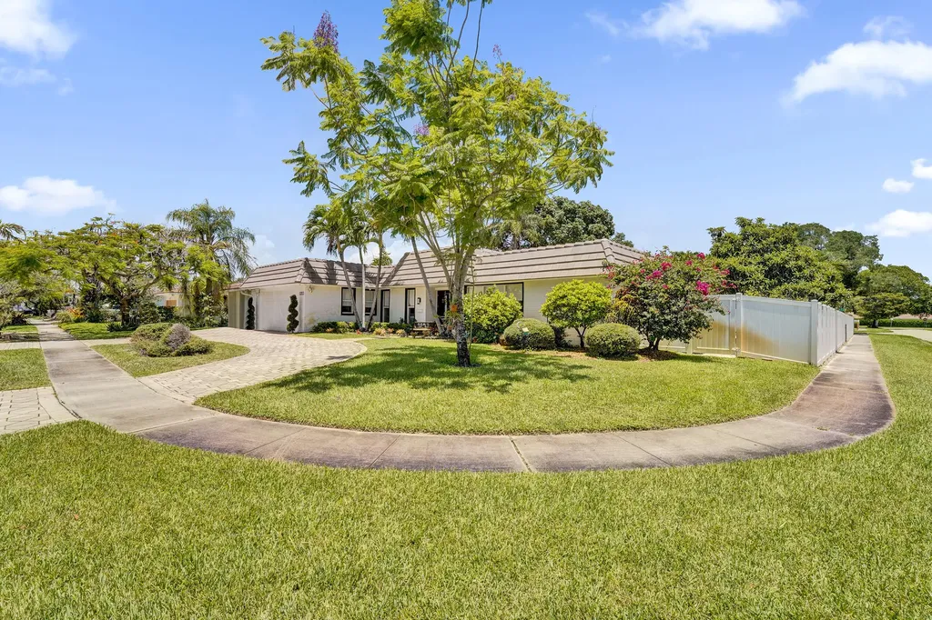 4701 N 36th Court Hollywood FL 33021