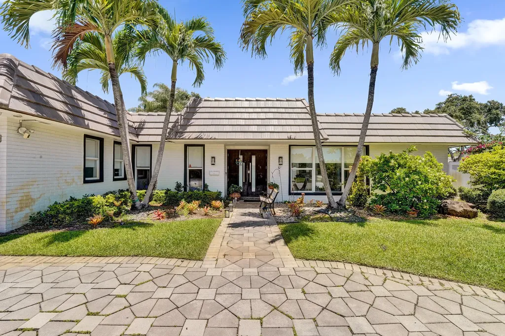 4701 N 36th Court Hollywood FL 33021