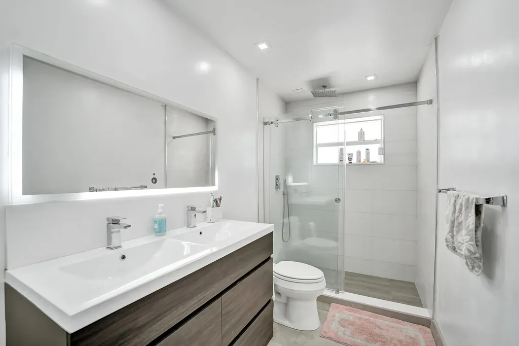 4701 N 36th Court Hollywood FL 33021