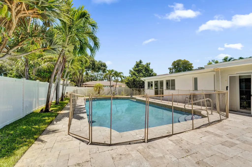 4701 N 36th Court Hollywood FL 33021