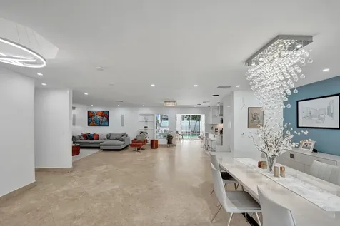 4701 N 36th Court Hollywood FL 33021