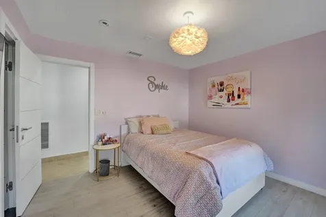 4701 N 36th Court Hollywood FL 33021