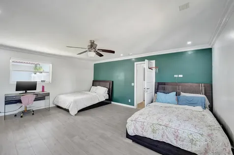 4701 N 36th Court Hollywood FL 33021