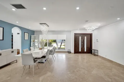 4701 N 36th Court Hollywood FL 33021