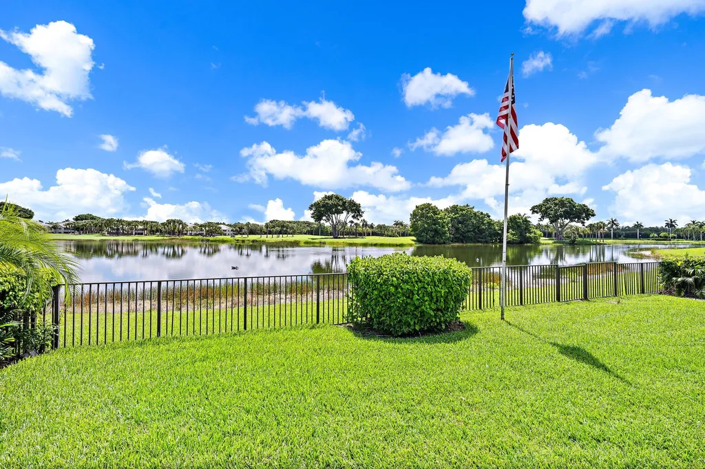 7510 Blue Heron Way West Palm Beach FL 33412
