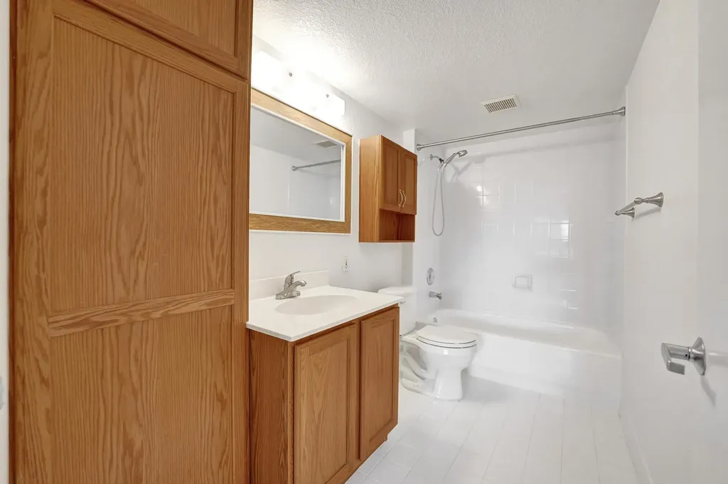 4025 N Federal Highway Oakland Park FL 33308