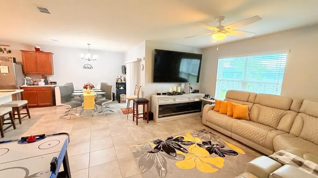 322 SW Molloy Street Port St Lucie FL 34984