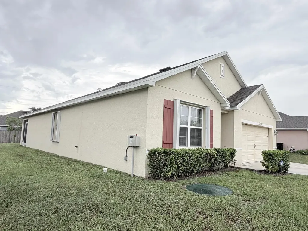 322 SW Molloy Street Port St Lucie FL 34984