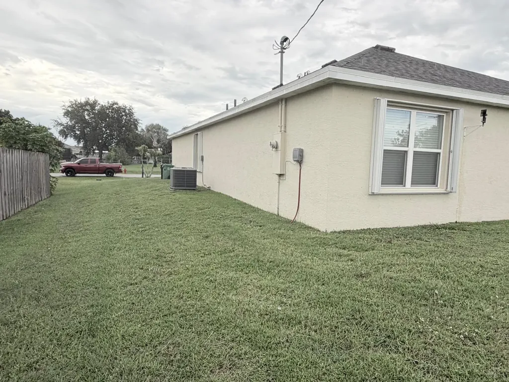 322 SW Molloy Street Port St Lucie FL 34984