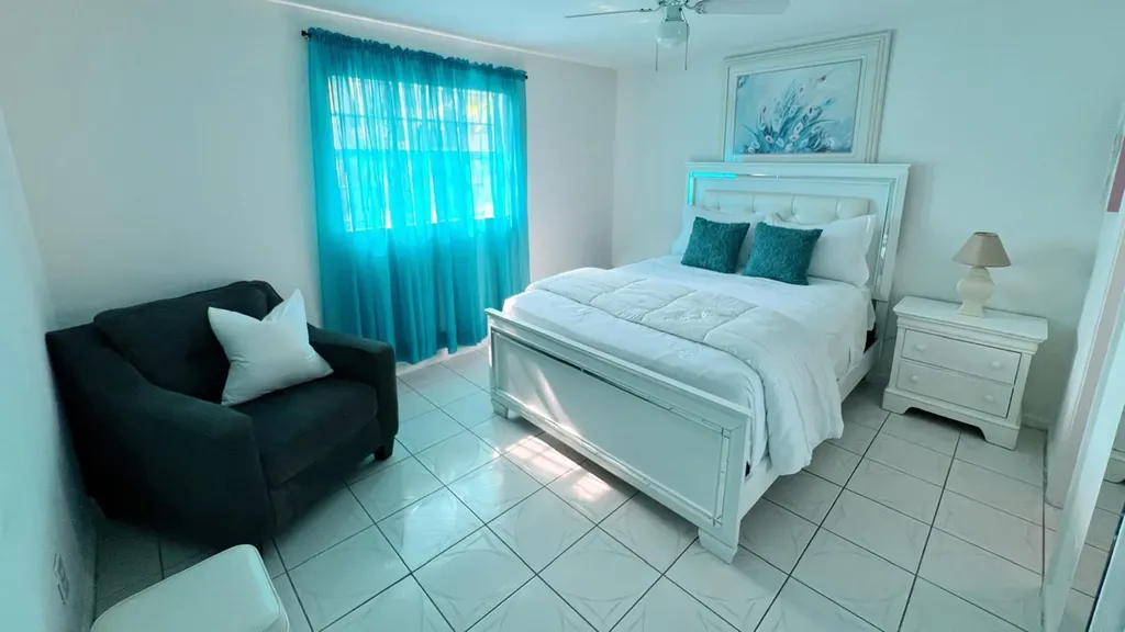 4915 Weymouth Street Lake Worth FL 33463
