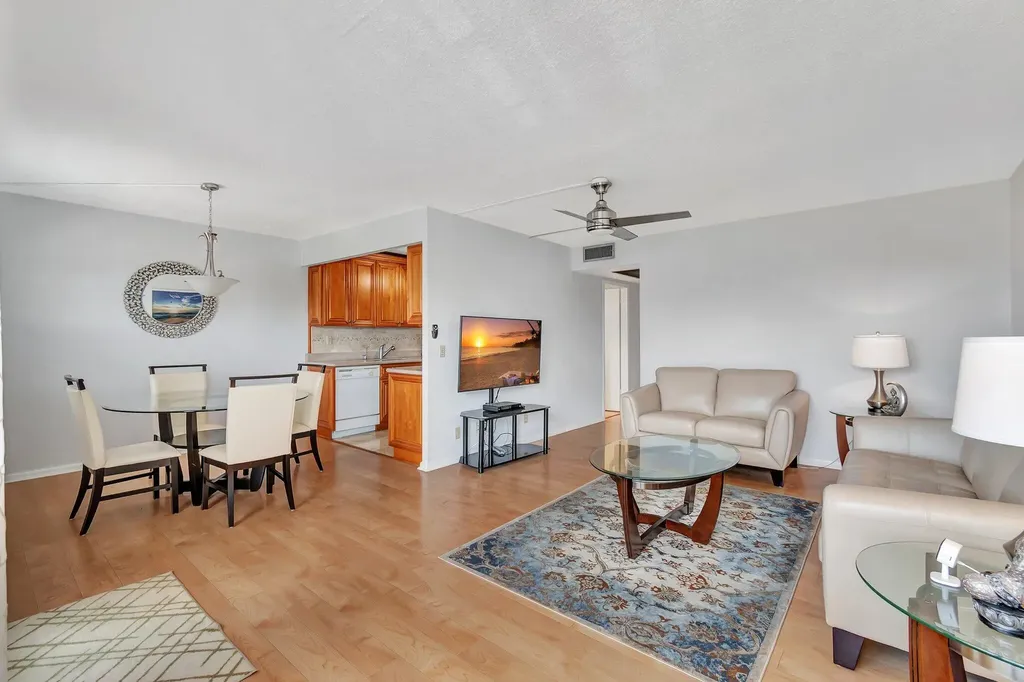 4018 Cornwall Boca Raton FL 33434