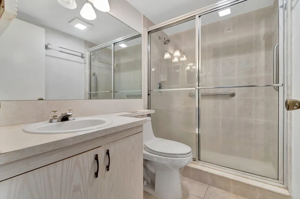 4018 Cornwall Boca Raton FL 33434