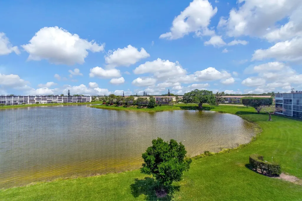 4018 Cornwall Boca Raton FL 33434