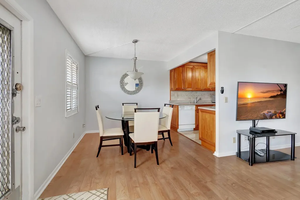 4018 Cornwall Boca Raton FL 33434