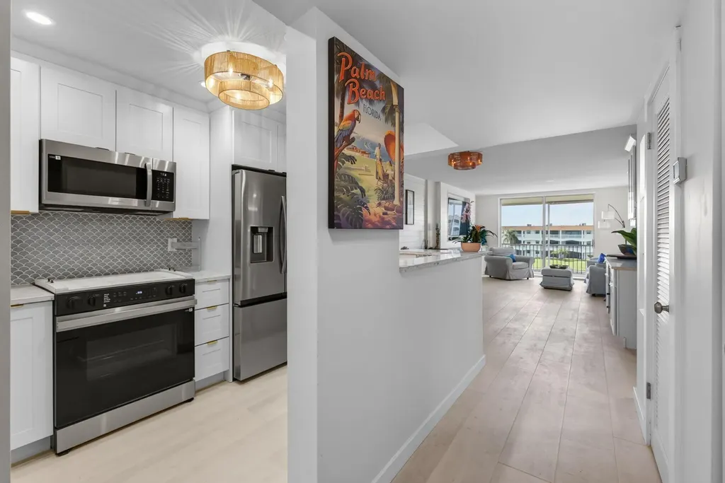 100 Paradise Harbour Boulevard North Palm Beach FL 33408