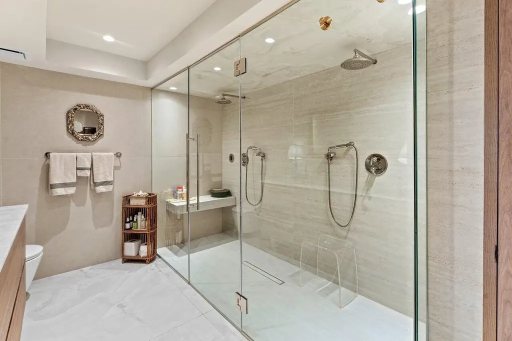 100 Sunrise Avenue Palm Beach FL 33480
